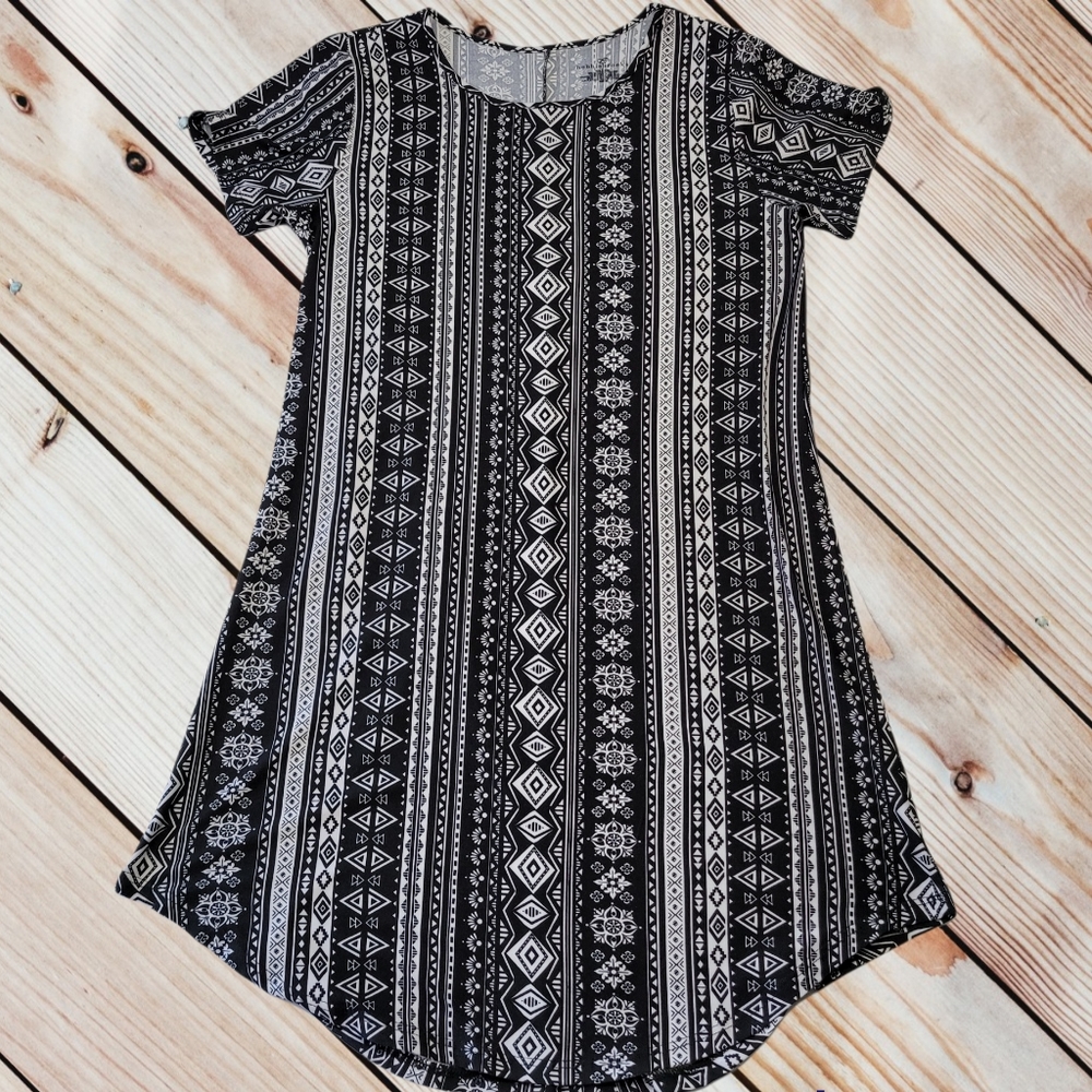 Women's Bobbie Brown Dress Sz Small Navy Blue and White NWOT